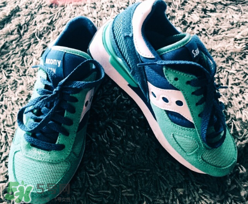 saucony一般多少錢？索康尼和亞瑟士哪個(gè)好？