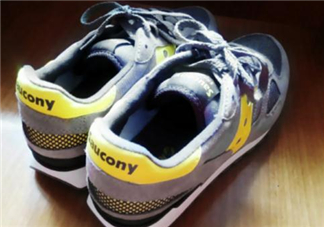 saucony一般多少錢(qián)？索康尼和亞瑟士哪個(gè)好？