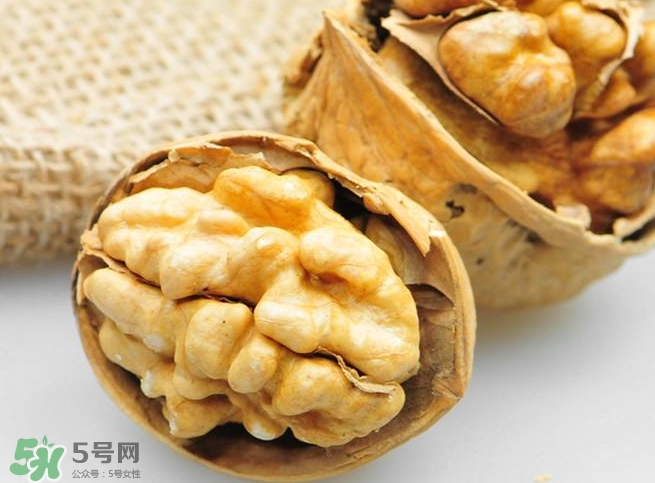長(zhǎng)期吃核桃有副作用嗎？核桃的副作用很大嗎？