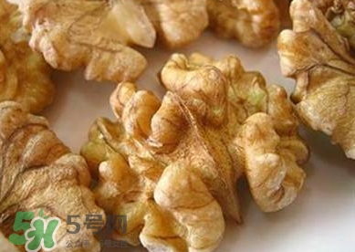 核桃怎么挑選好壞？怎么辨別核桃的好壞？