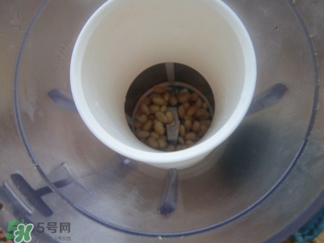 核桃可以和黃豆一起打豆?jié){嗎？核桃和什么一起打豆?jié){好？