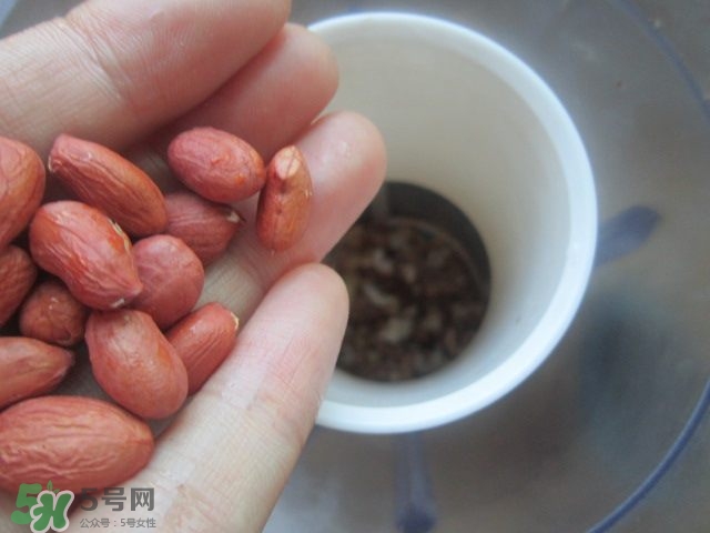 核桃可以和黃豆一起打豆?jié){嗎？核桃和什么一起打豆?jié){好？