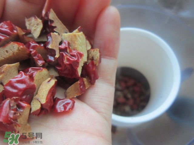核桃可以和黃豆一起打豆?jié){嗎？核桃和什么一起打豆?jié){好？