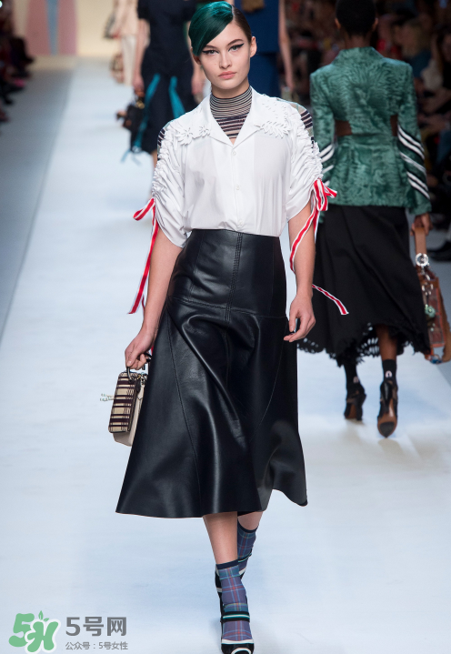 fendi2018春夏系列怎么樣_好看嗎_款式有哪些？