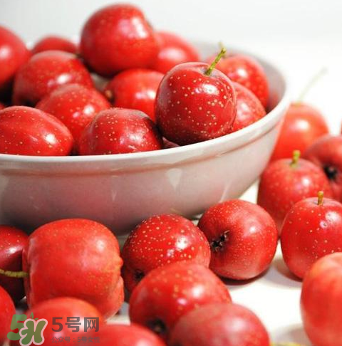 山楂和蜂蜜能一起沖水喝嗎？