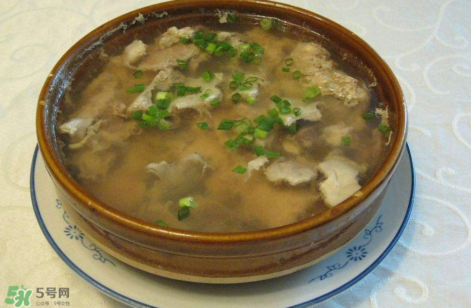 營(yíng)養(yǎng)在湯里還是肉里？煲湯小訣竅