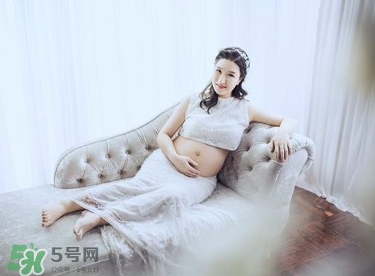 孕婦坐火車需要證明嗎？孕婦坐火車吃什么？