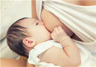 母乳寶寶幾個月添加輔食？母乳寶寶添加輔食的時間介紹