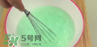 護(hù)發(fā)素能當(dāng)柔順劑嗎？護(hù)發(fā)素當(dāng)柔順劑好不好