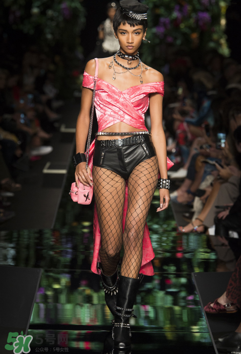 moschino2018春夏系列服裝怎么樣_好看嗎？