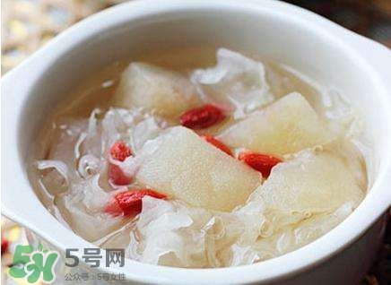什么食物潤肺止咳？潤肺止咳湯的做法大全 