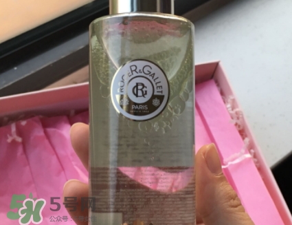 香邂格蕾古法凝光醋萃爽膚水怎么用？