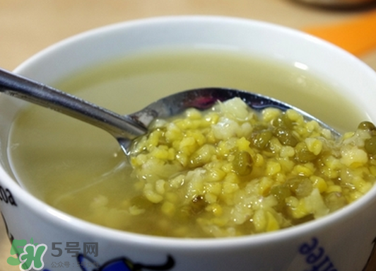 干咳嗽吃什么好的快？小孩外寒咳嗽的癥狀表現(xiàn)