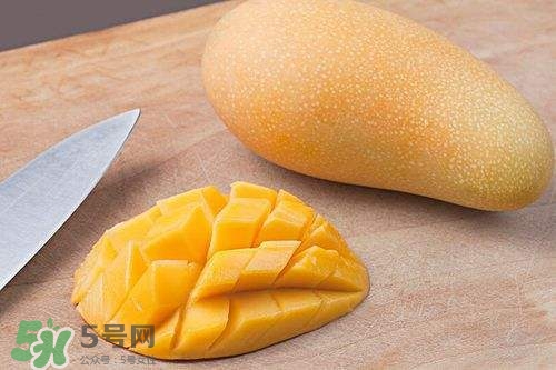 買芒果怎么挑？怎么辨別芒果是不是催熟的？