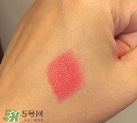 雅詩(shī)蘭黛戀愛唇膏怎么打開？雅詩(shī)蘭黛戀愛唇膏怎么用