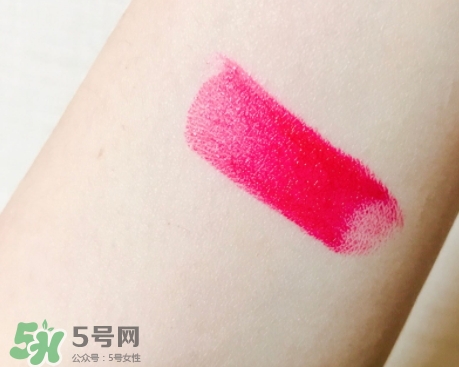 蘭蔻菁純唇膏小紅色是什么顏色？蘭蔻小紅色好看嗎
