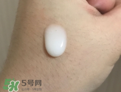olay臻粹系列小臉精華多少錢？olay小臉精華適合年齡