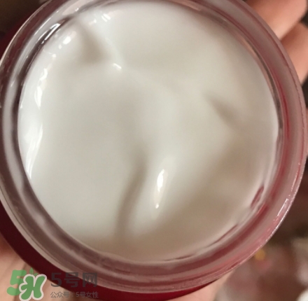 olay小臉霜怎么樣？olay新生塑顏臻粹面霜功效