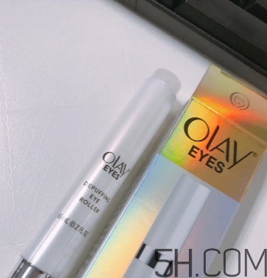olay水腫消消棒怎么用？olay舒緩眼部走珠筆使用方法