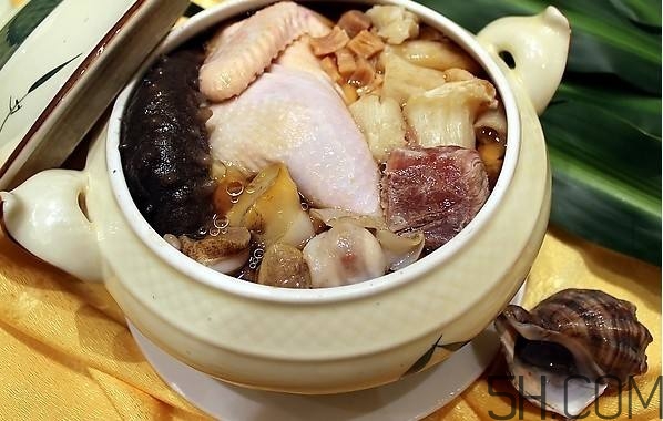 海參可以和排骨一起燉湯嗎？海參排骨湯怎么做？