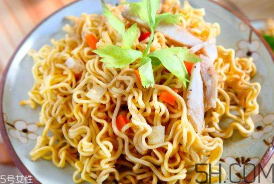炒面為什么會粘鍋？炒面怎么不粘鍋？