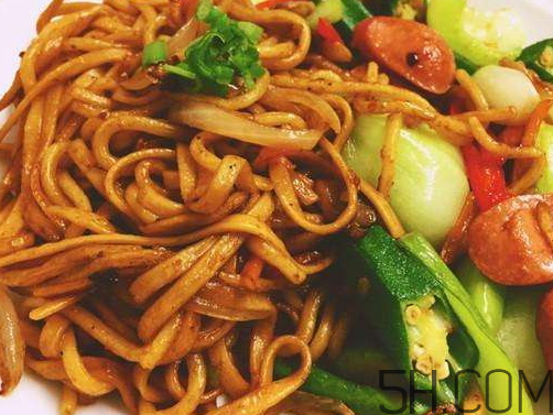 炒面用什么醬油？炒面用什么調(diào)料最香？