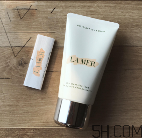 海藍(lán)之謎璀璨凈透潔面泡沫怎么用？使用方法