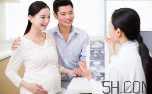 孕晚期真假宮縮怎么分辨？假性宮縮頻繁是快生了嗎？