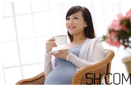 不適合孕婦的睡姿有那些？孕婦冬季如何護(hù)膚？
