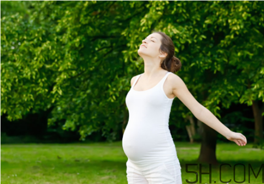 孕婦睡覺能伸懶腰嗎？孕婦出門注意事項(xiàng)
