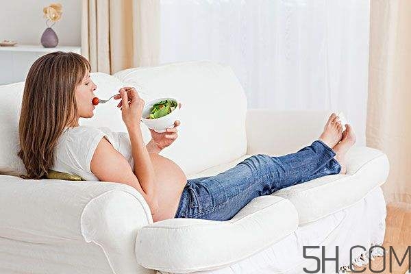 孕婦奶粉可以干吃嗎？孕婦奶粉可以喝到生嗎？