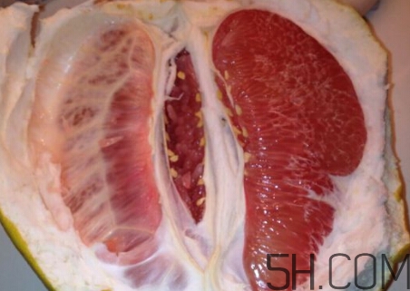 紅心柚子與白肉柚子有什么差別？紅心柚子是轉(zhuǎn)基因嗎？