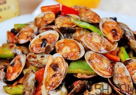 花甲吃多了會(huì)得結(jié)石嗎？吃花甲要注意什么？