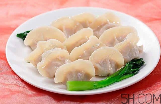 煮餃子開鍋煮皮還是餡？煮餃子蓋不蓋鍋蓋？
