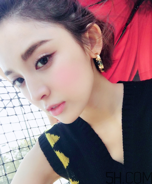 蘋(píng)果肌下垂怎么改善？蘋(píng)果肌下垂怎么按摩？