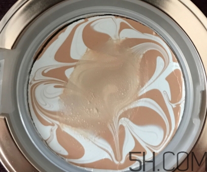 水粉霜是什么？水粉霜是粉底液嗎？