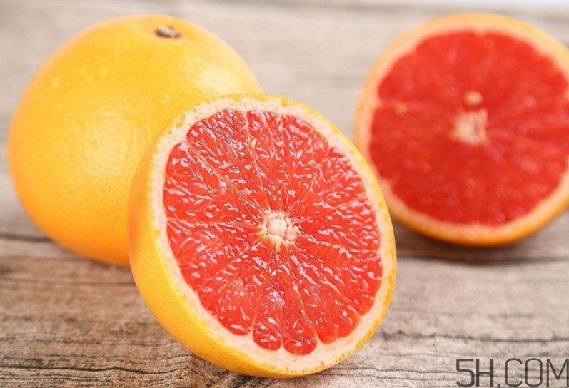 紅心柚子皮怎么是紅的？紅心柚子皮能吃嗎？