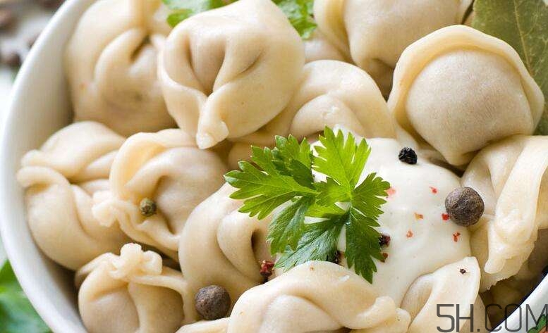 煮餃子開鍋煮皮還是餡？煮餃子蓋不蓋鍋蓋？