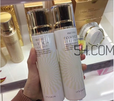 伊思水乳清爽型和滋潤型區(qū)別_哪個(gè)好