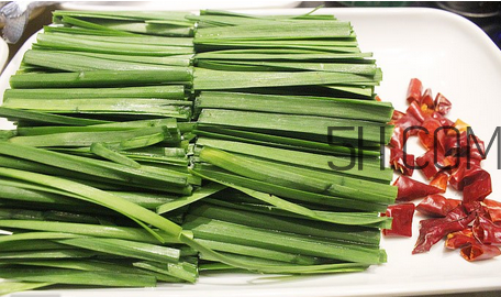 吃韭菜為什么口臭？吃韭菜脹氣怎么緩解？
