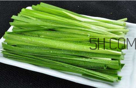 來月經(jīng)可以吃韭菜嗎？韭菜花的腌制方法