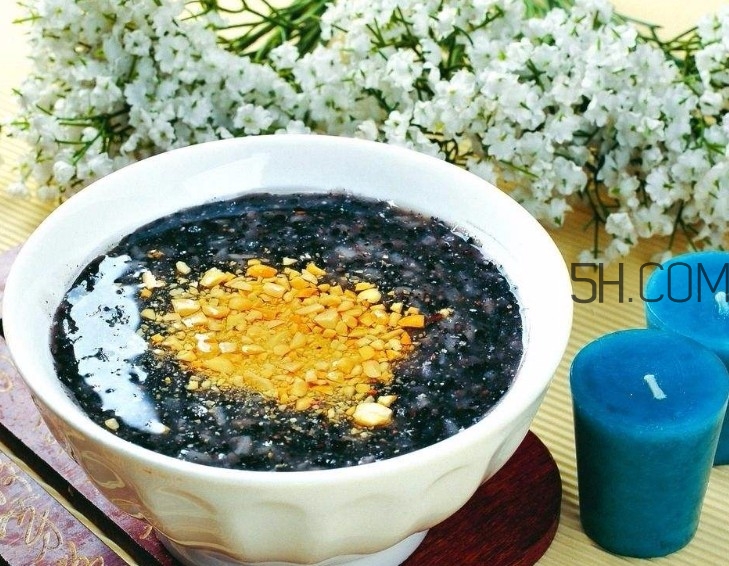 黑芝麻清洗掉色正常嗎？黑芝麻有黑色素嗎？