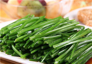 如何鑒別毒韭菜？吃野韭菜的營養(yǎng)價值