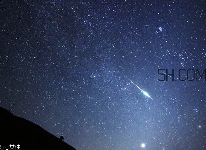 看到火流星預(yù)示著什么？火流星是怎么形成的