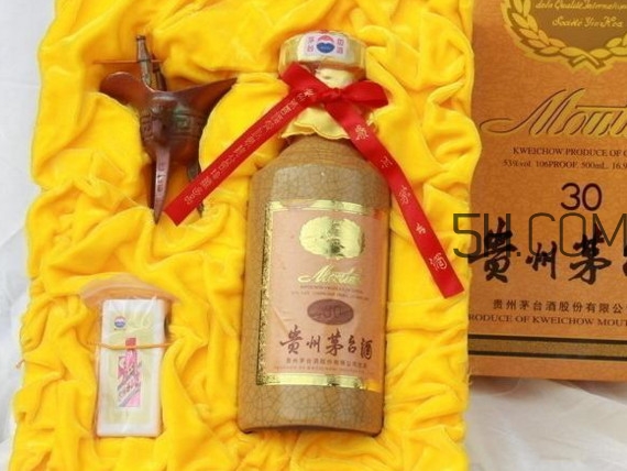 貴州茅臺(tái)怎么辨別真假？貴州茅臺(tái)怎么開