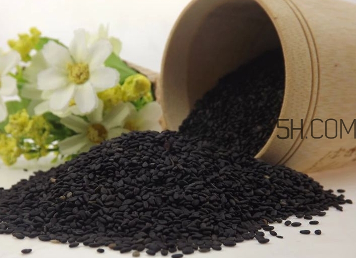 黑芝麻清洗掉色正常嗎？黑芝麻有黑色素嗎？