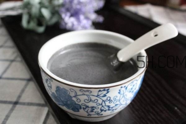 黑芝麻糊怎么做？黑芝麻糊的功效與作用