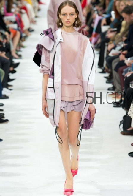 valentino2018春夏系列怎么樣_好看嗎？