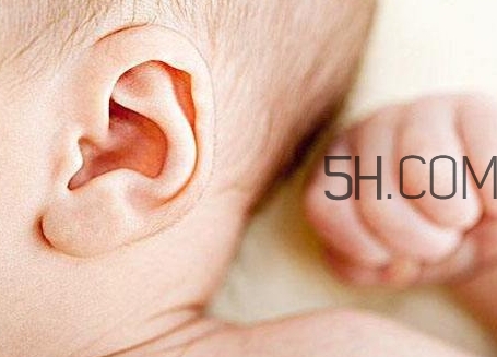 耳朵會(huì)感染腳氣嗎？耳朵感染腳氣怎么治