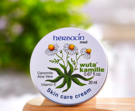 herbacin賀本清護(hù)手霜鐵盒裝怎么樣？哪個(gè)顏色好？